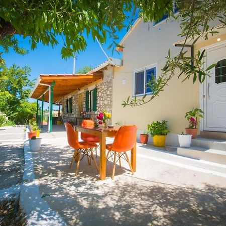 Basil & Guest House Lazarata Luaran gambar