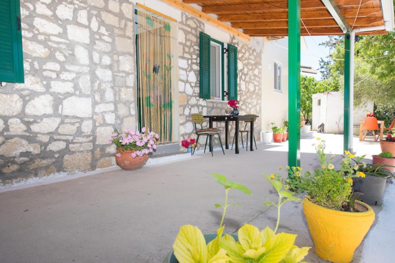 Basil & Guest House Lazarata Luaran gambar